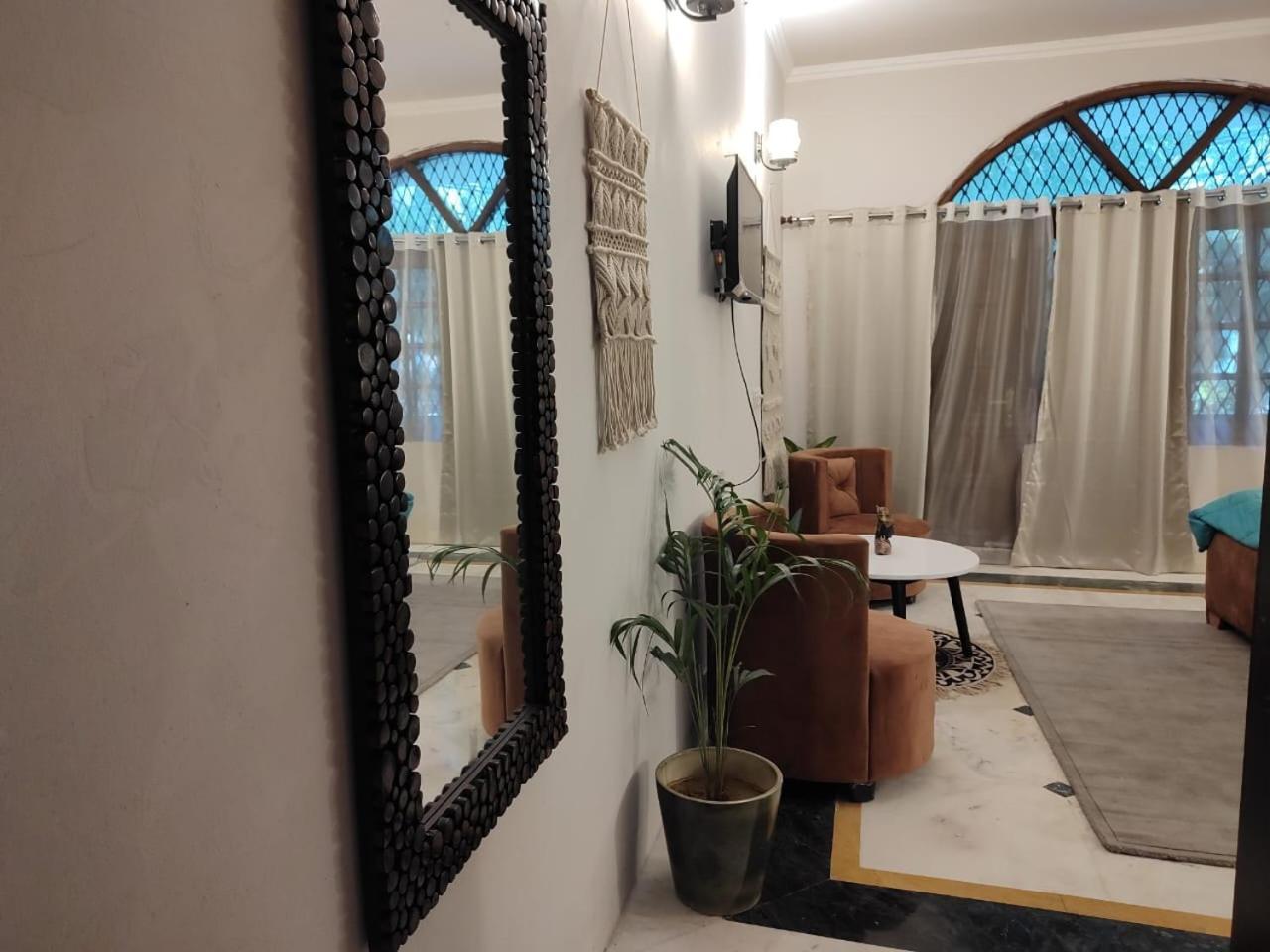 Atharva'S Homestay, Nehru Enclave Nueva Delhi Exterior foto